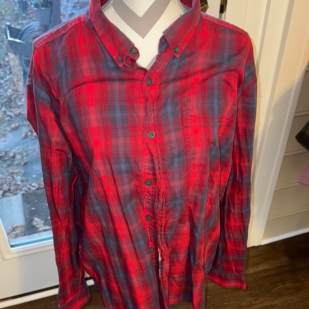 Men’s Columbia Button down flannel